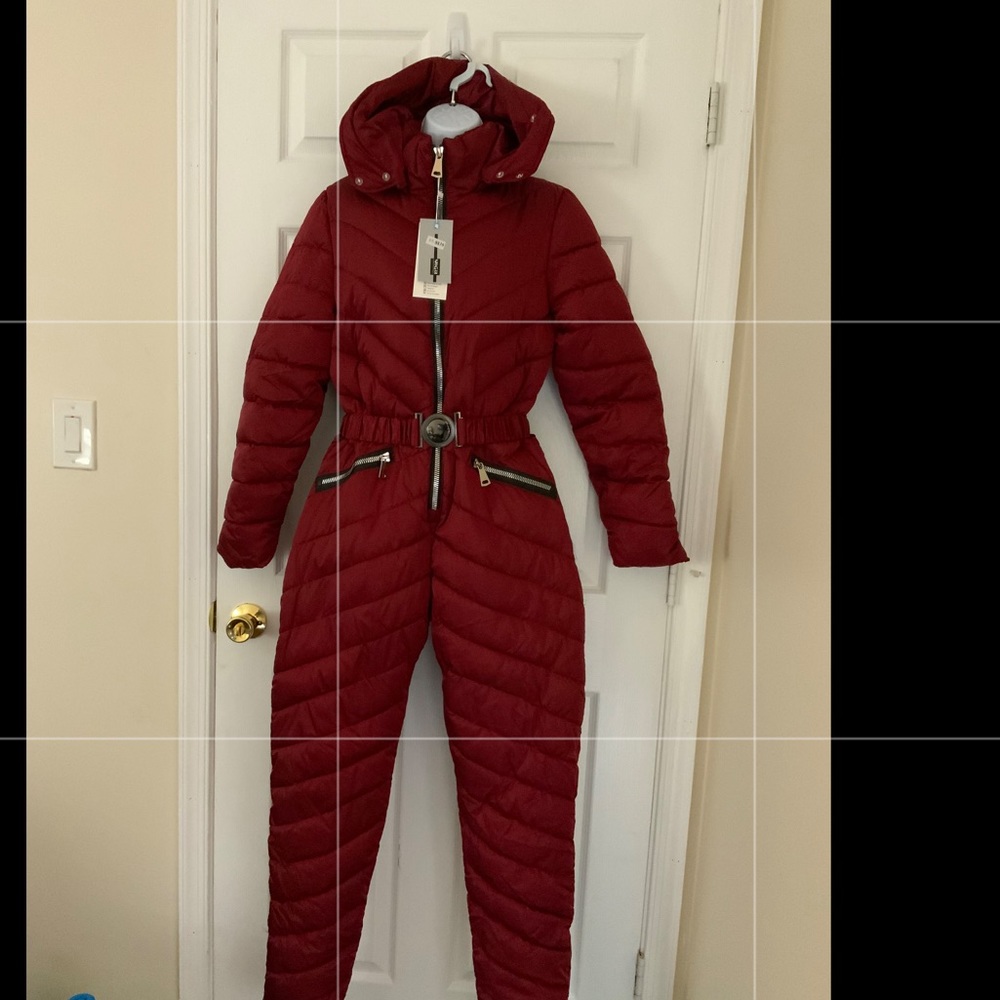 Red xxl ski suit snow gear
